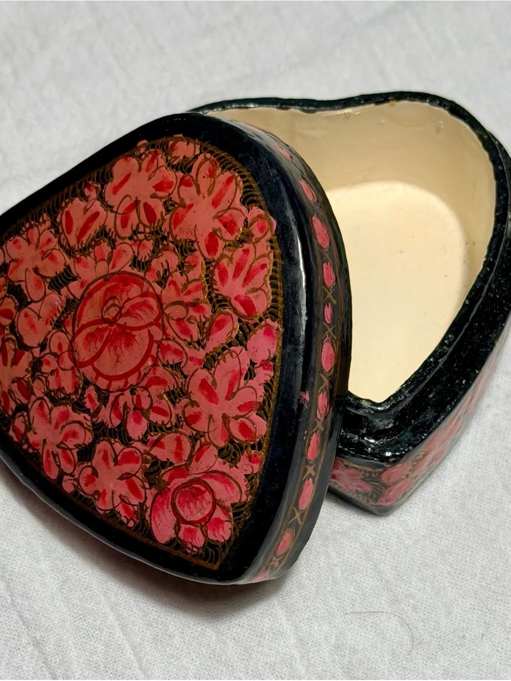 Vintage Hand-Painted Floral Heart Trinket Box in Pink and Black - Picture 2 of 8